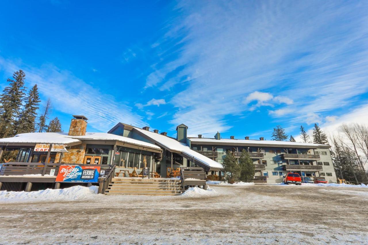 Griz Inn By Stayin Fernie Exterior foto