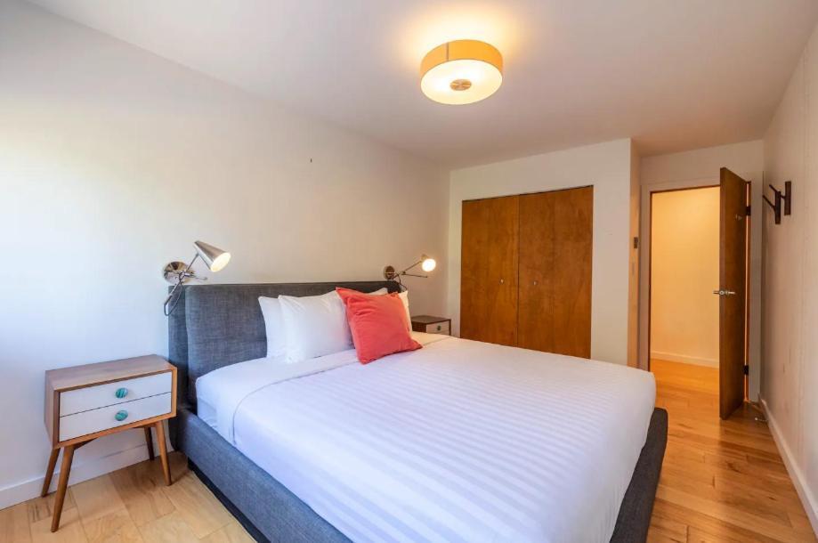 Griz Inn By Stayin Fernie Habitación foto